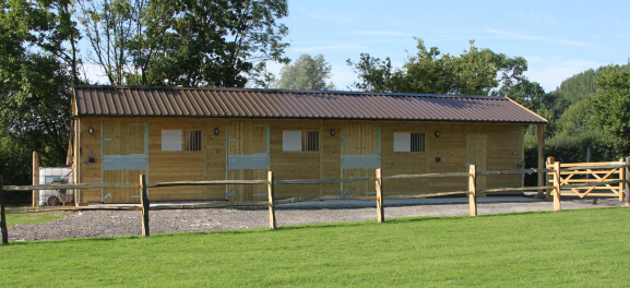 Grand National range stable block – 3